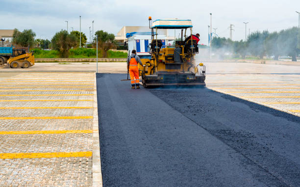 Best Asphalt Driveway Installation  in Stephens City, VA